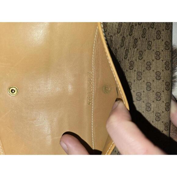 Rare Vintage Gucci Leather Trifold Wallet Envelope Design - Picture 9 of 12